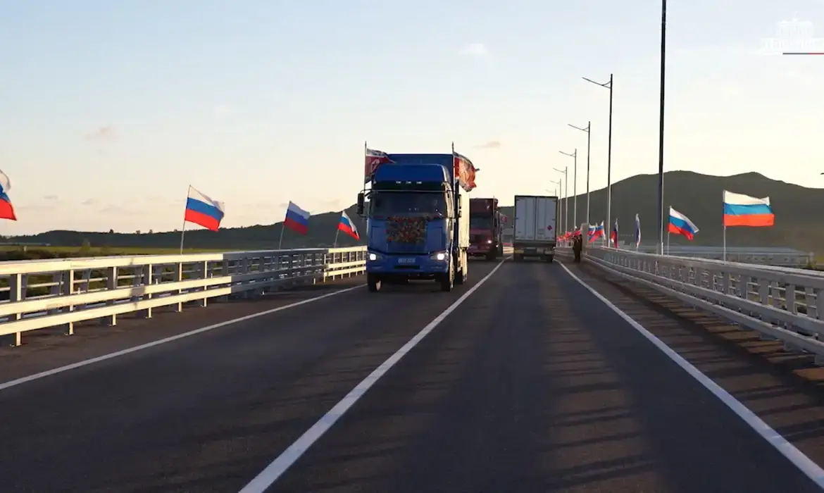 Coreia do Norte e Rússia inauguram primeira ponte para ligar os países