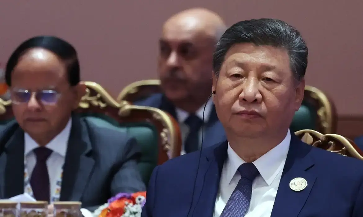 Xi Jiping defende laços econômicos maiores entre países do Brics