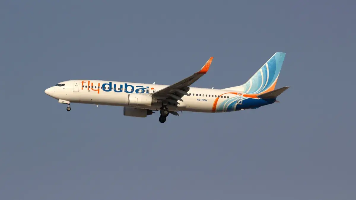 Autoridades investigam como ato terrorista esfaqueamento de piloto e desvio de avião para a Arábia Saudita