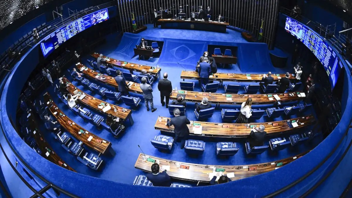 Hoje o Senado vai ter que decidir de que lado está